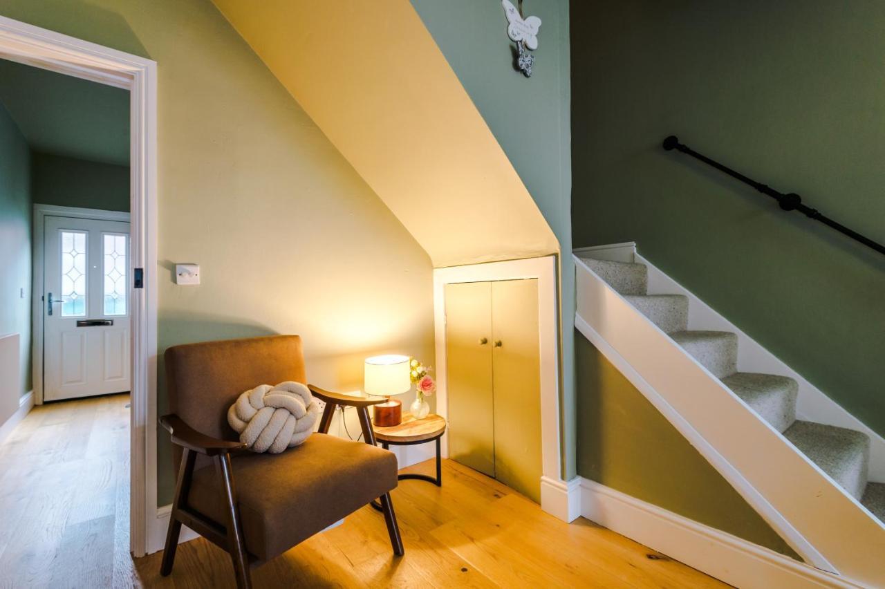 New! Gorgeous 2-Bed Home In Chester City Centre By 53 Degrees Property - Incredible Location, Ideal For Small Groups - Sleeps 6! Zewnętrze zdjęcie
