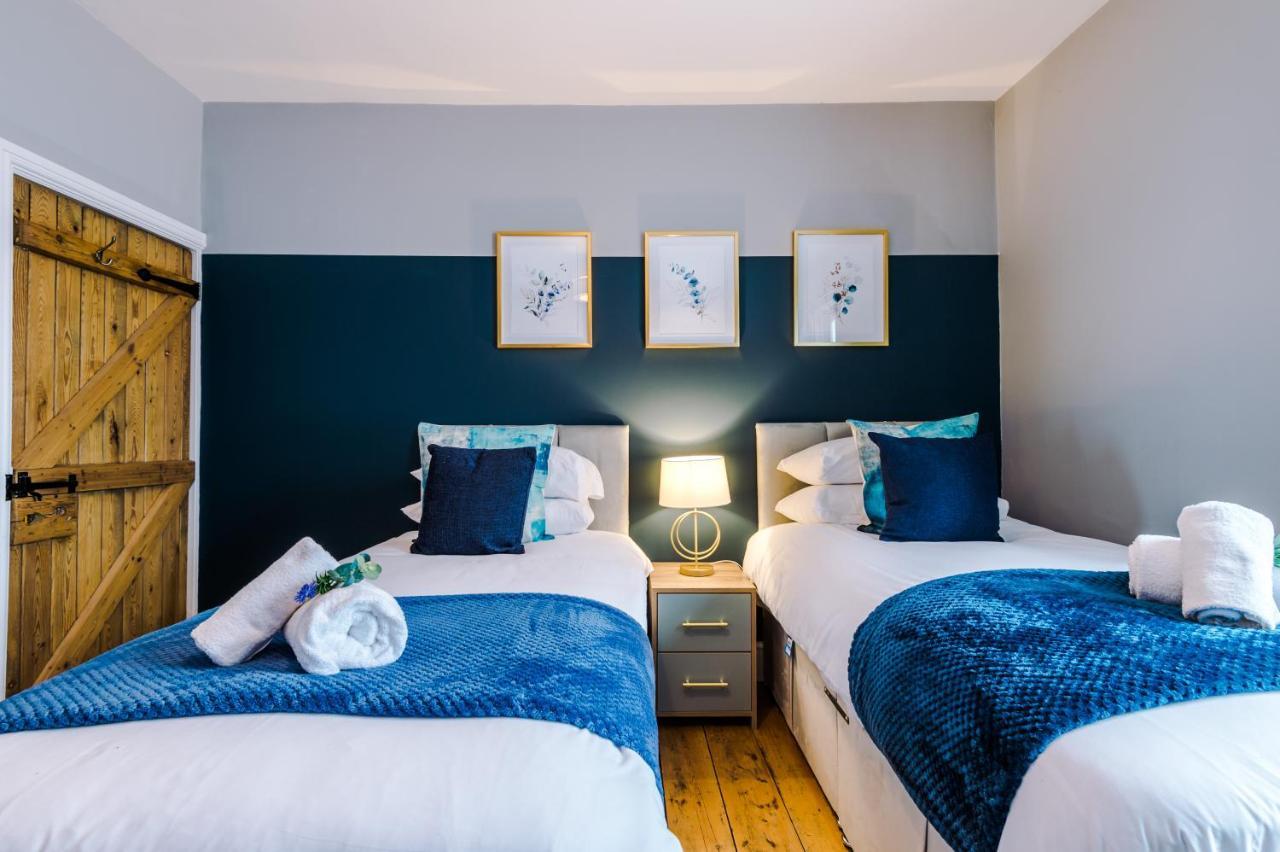 New! Gorgeous 2-Bed Home In Chester City Centre By 53 Degrees Property - Incredible Location, Ideal For Small Groups - Sleeps 6! Zewnętrze zdjęcie